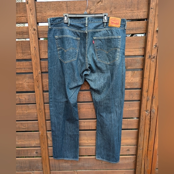 Levi's 501 Original Fit Jeans - Picture 2 of 7